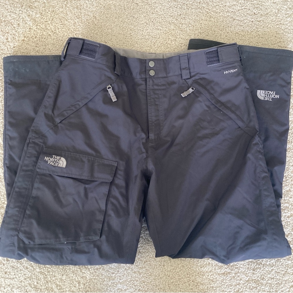 Mens North Face snow pants, Large